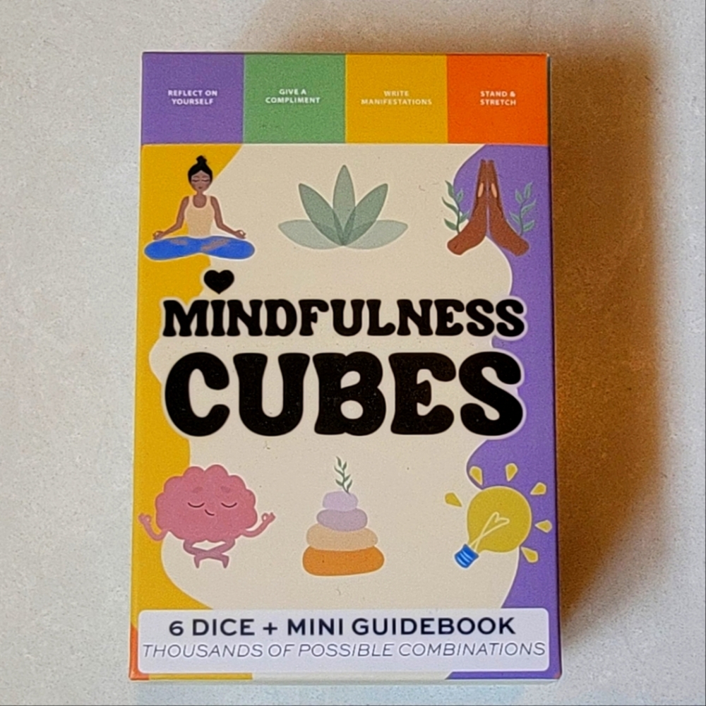 Mindfulness Cubes. 6 dice + mini guidebook